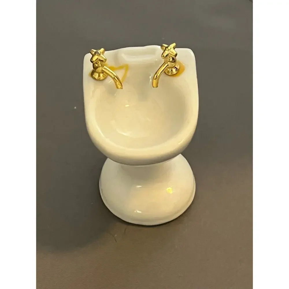 Vintage Doll House Furniture Bathroom Set Tub‎ Sink Toilet Shelf
